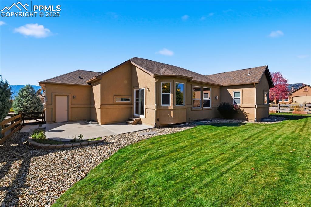 Image 41 of 46: Back of Structure