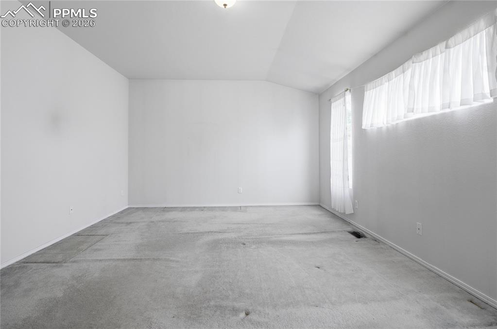 Image 23 of 30: Bonus Room