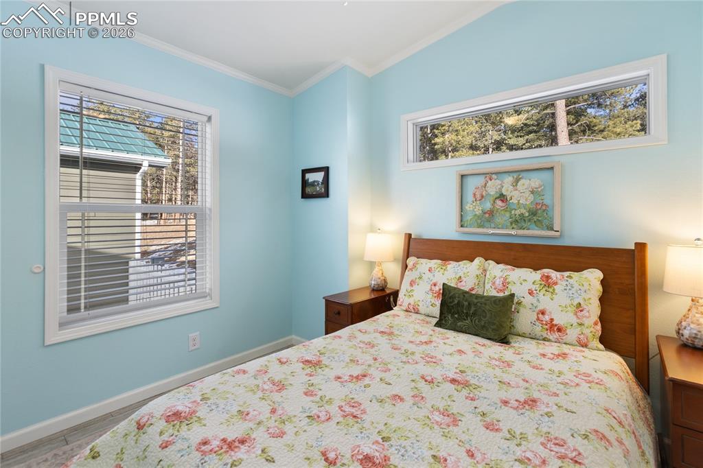 Image 26 of 30: Bedroom