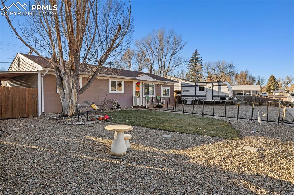 Image 3 of 19: View of front facade