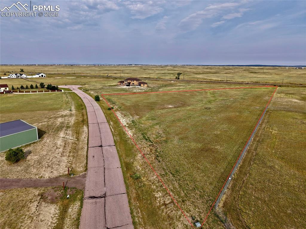 Image 12 of 21: Property Lines are Approximate and not a survey