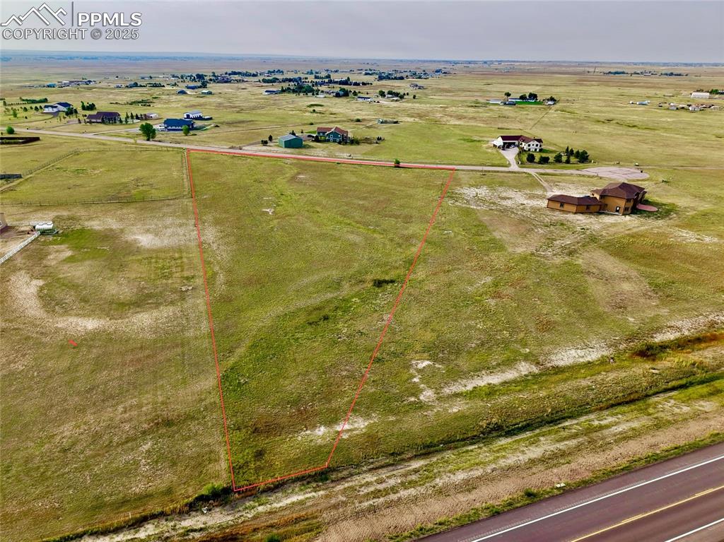 Image 7 of 21: Property Lines are Approximate and not a survey