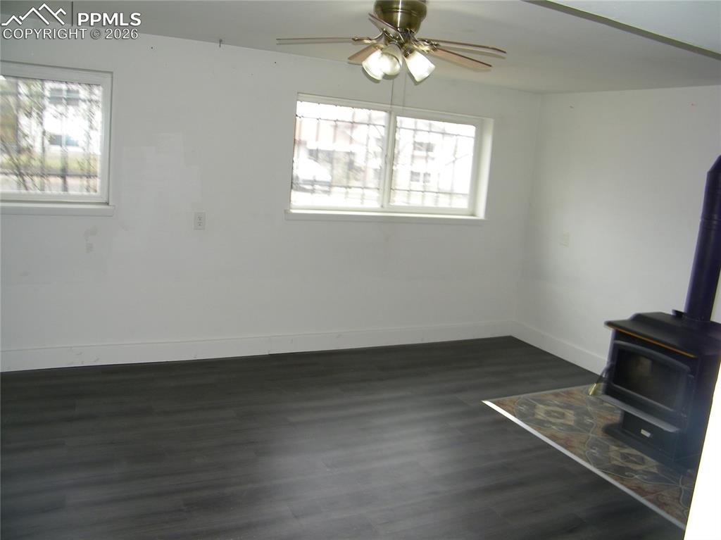 Image 8 of 23: Living Room