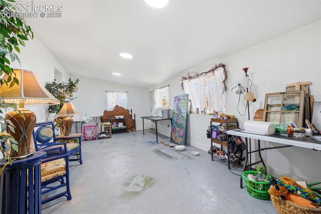 Image 26 of 44: art studio