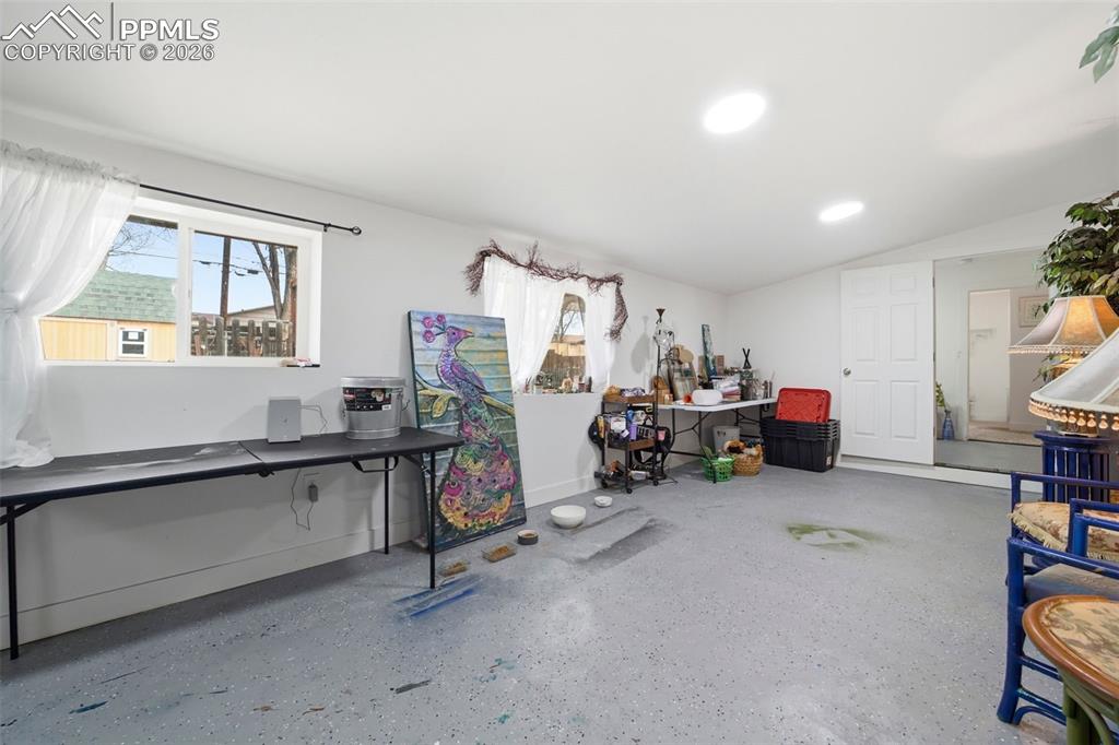 Image 27 of 44: art studio