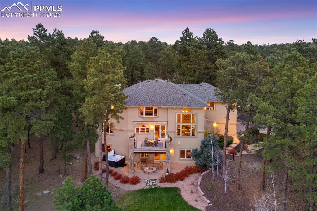 Image 4 of 50: Back of Structure