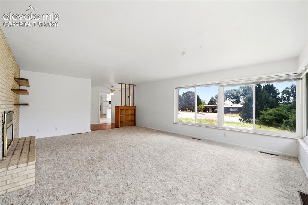 Image 15 of 43: Living Room