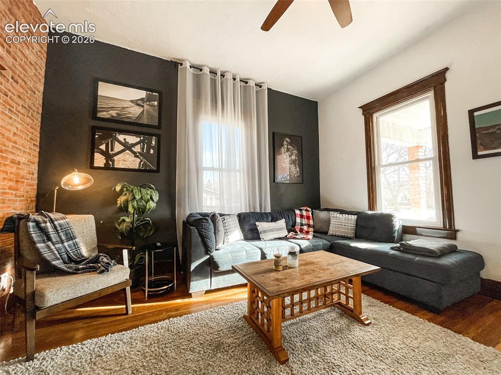 Image 11 of 49: Living Room
