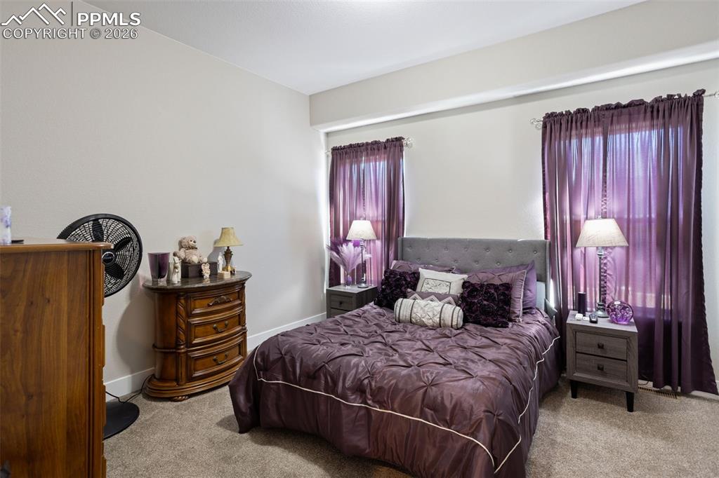 Image 20 of 41: Bedroom