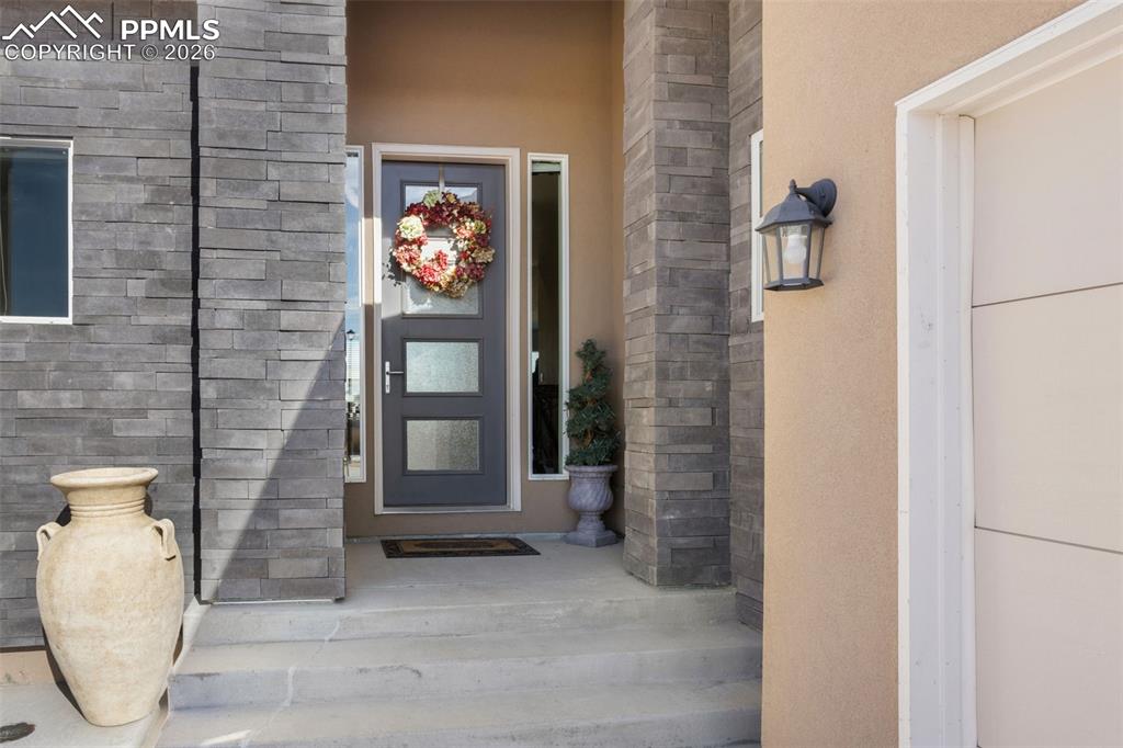 Image 4 of 41: Entry