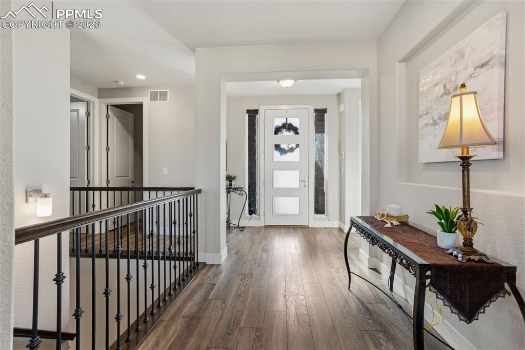 Image 6 of 41: Entry