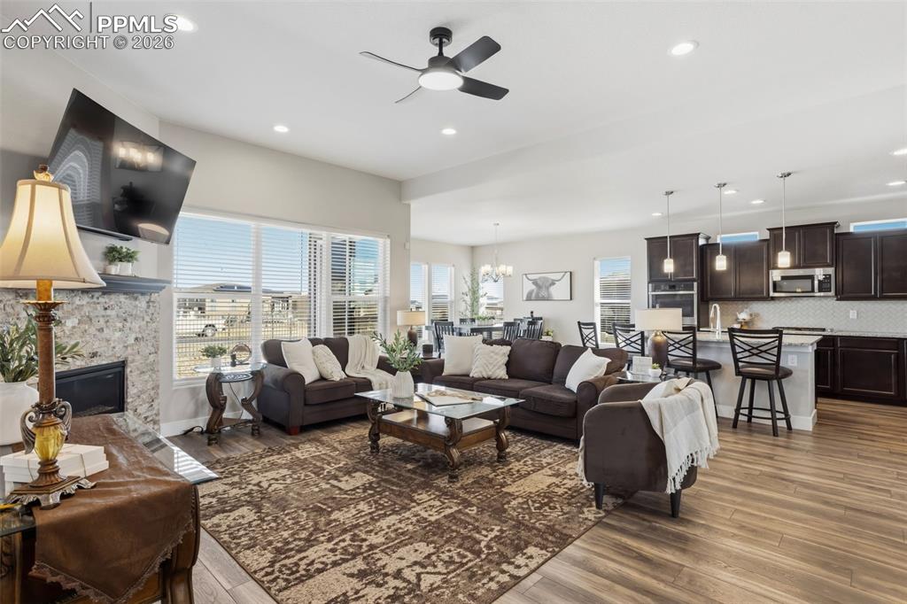 Image 9 of 41: Living Room