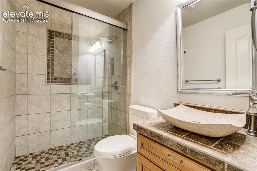 Image 10 of 37: Bathroom