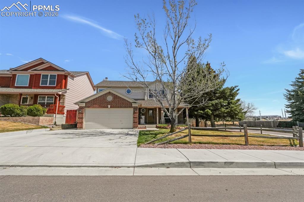 Image 35 of 39: Corner Lot 