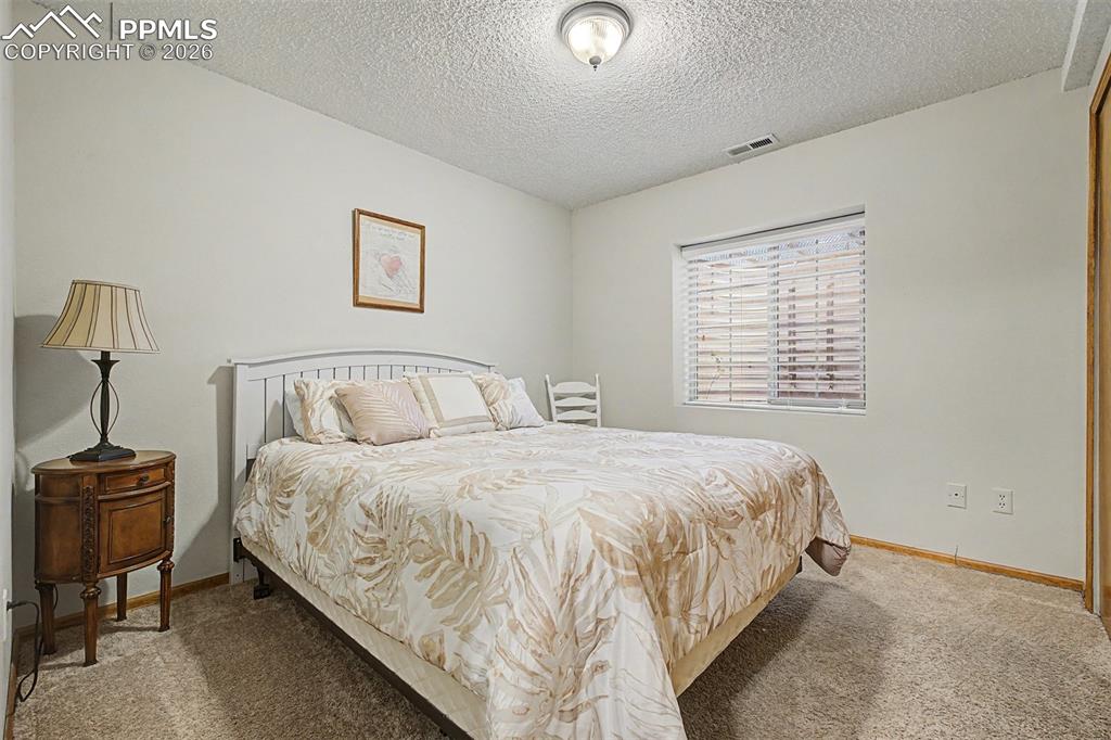 Image 43 of 50: Bedroom