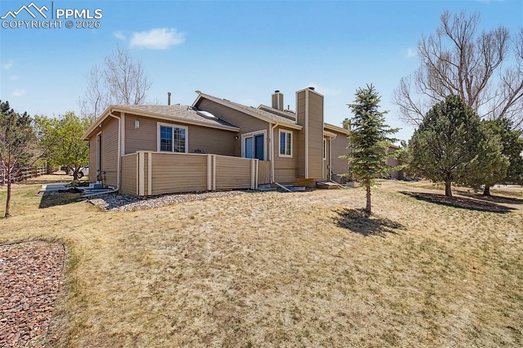 Image 48 of 50: Back of Structure