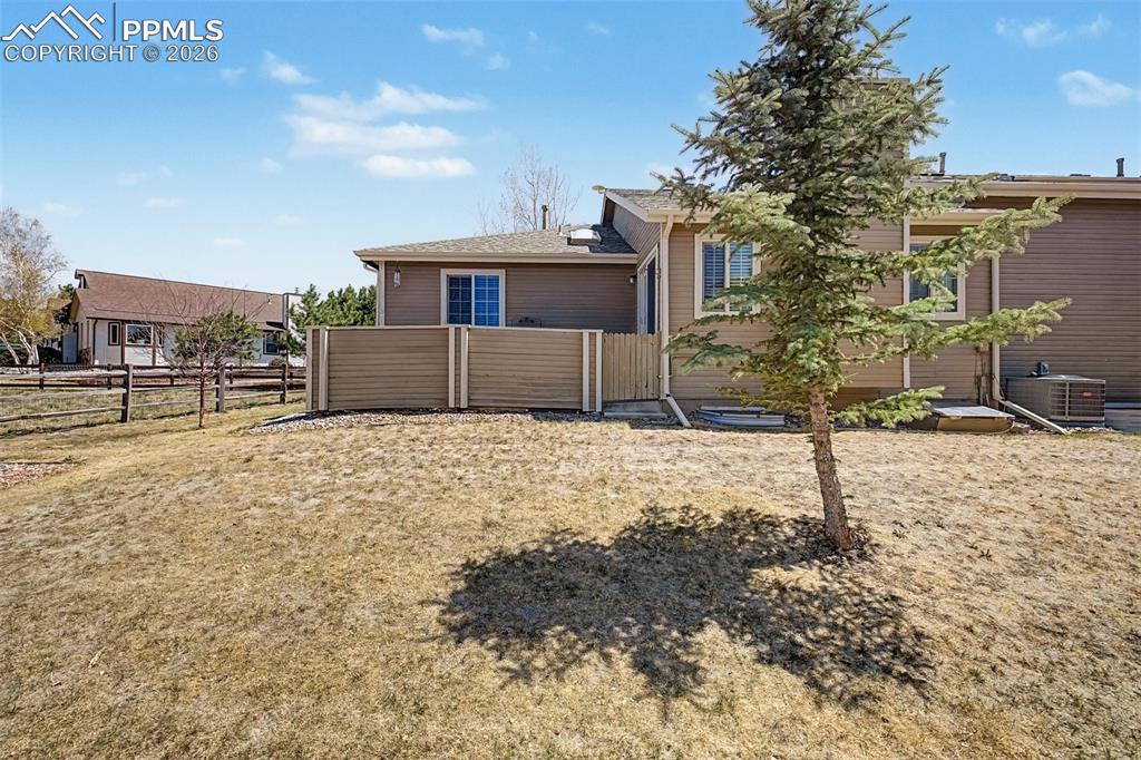 Image 49 of 50: Back of Structure