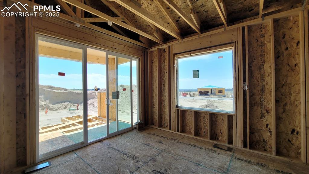 Image 6 of 18: Dining Room
