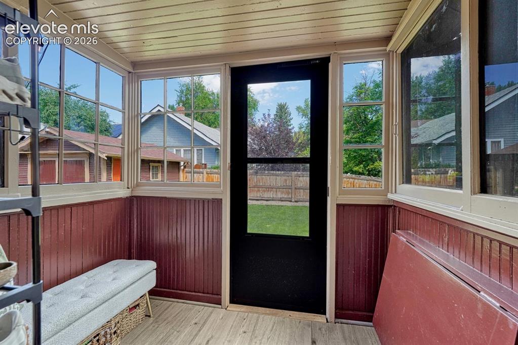 Image 18 of 49: Sun Room