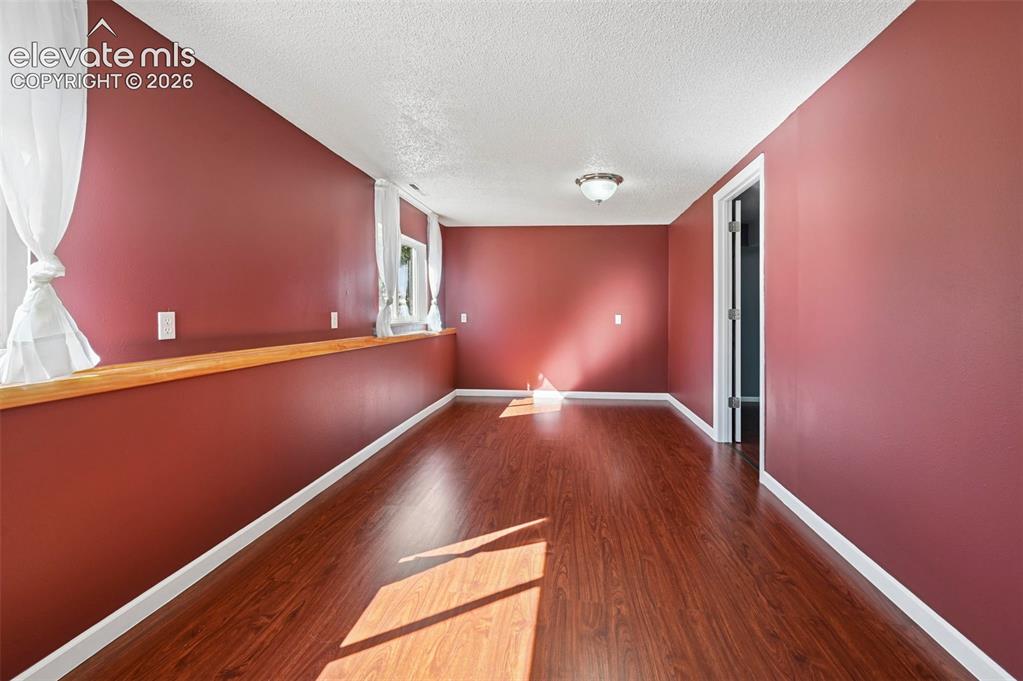 Image 19 of 34: Family Room