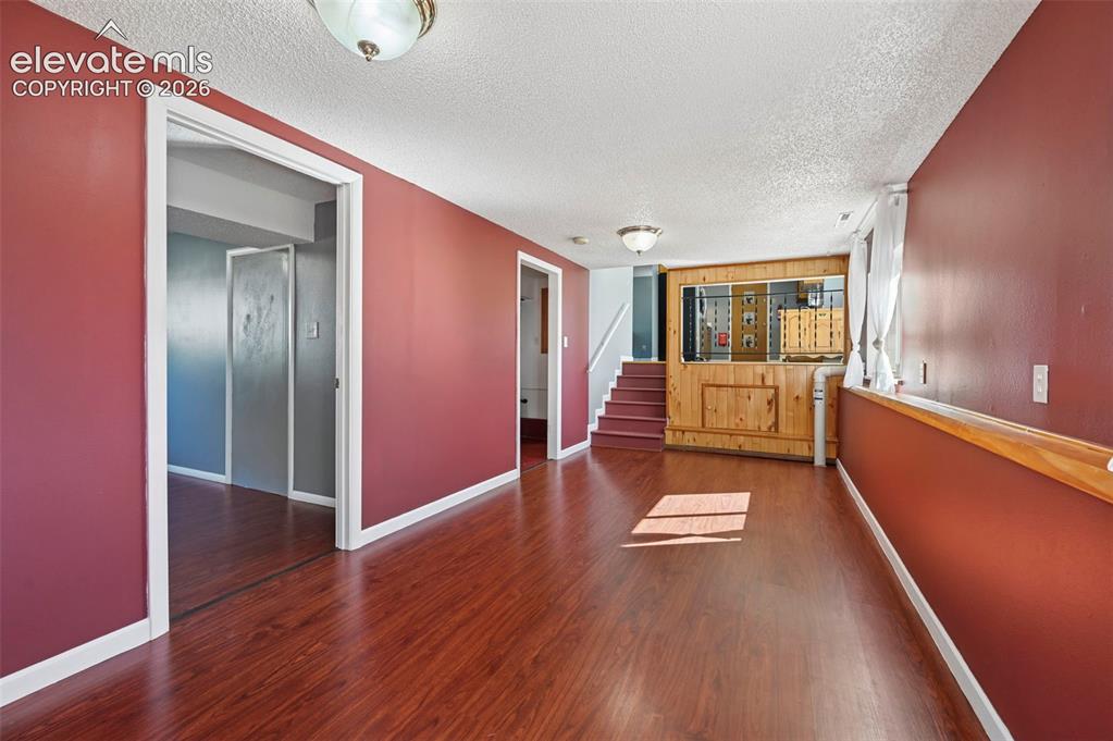 Image 20 of 34: Family Room