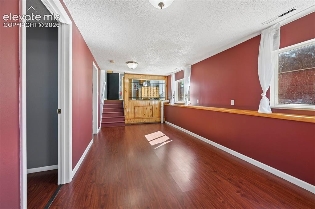 Image 21 of 34: Family Room
