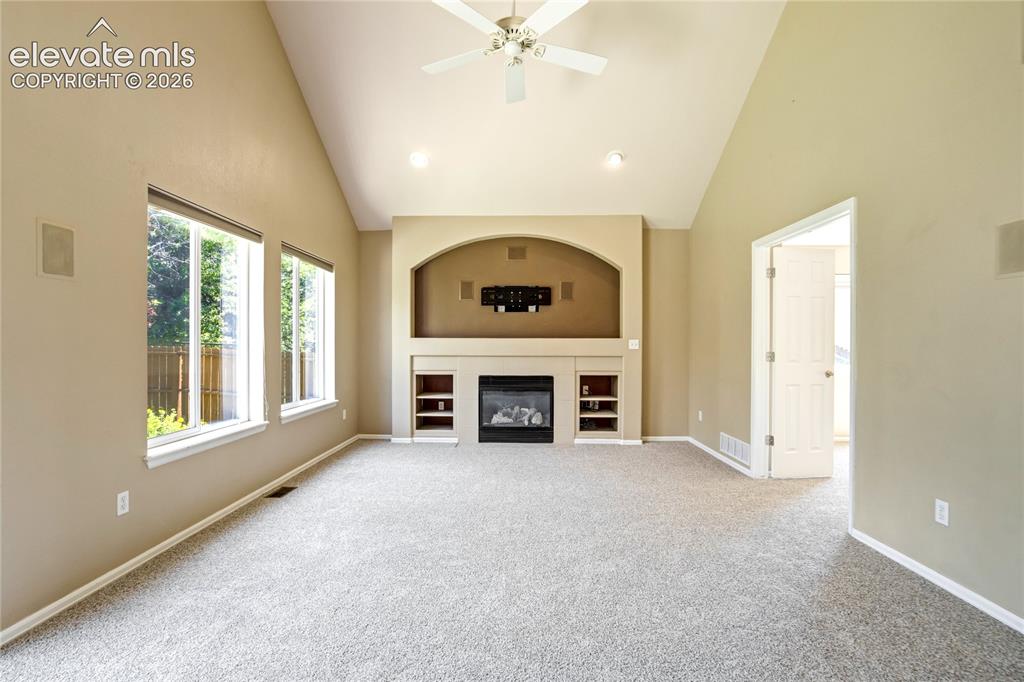 Image 10 of 48: Great Room