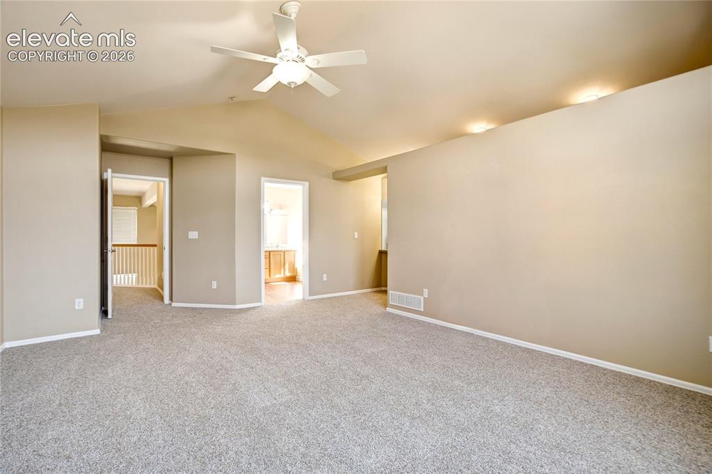 Image 18 of 48: Bedroom