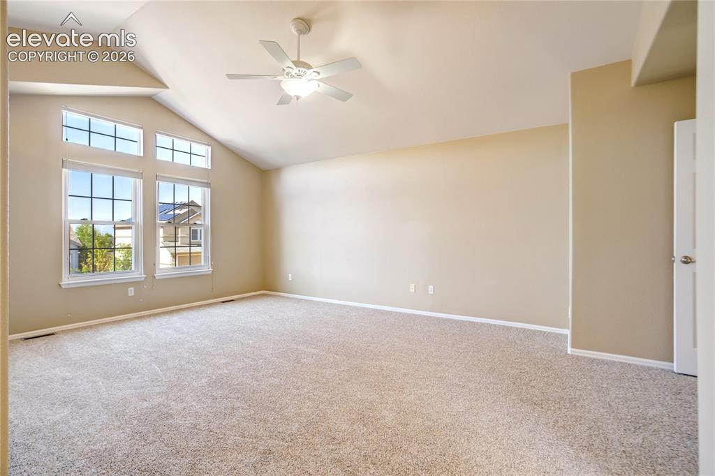 Image 19 of 48: Bedroom