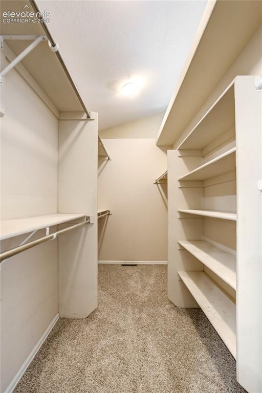 Image 21 of 48: Closet
