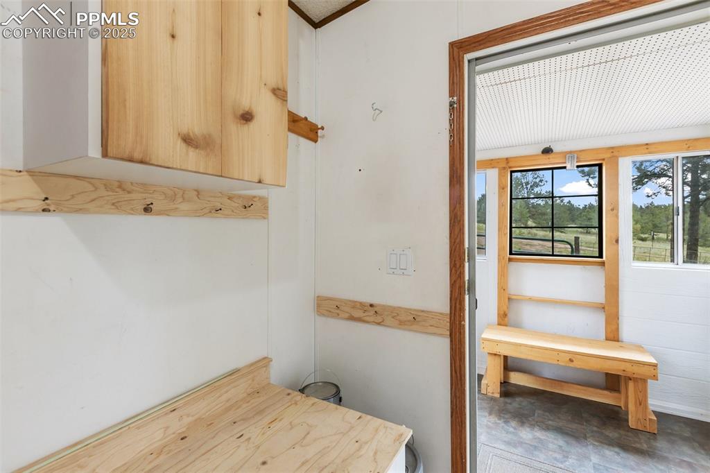 Image 30 of 37: View of mudroom