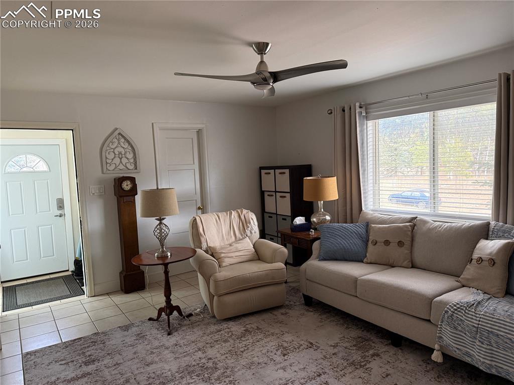 Image 5 of 24: Upstairs Living Room