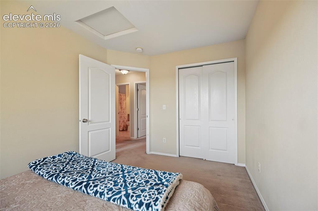 Image 19 of 26: Bedroom