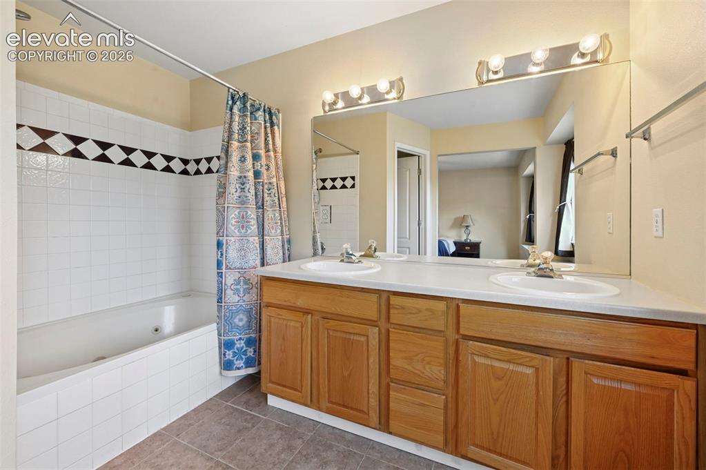 Image 23 of 26: Master Bathroom