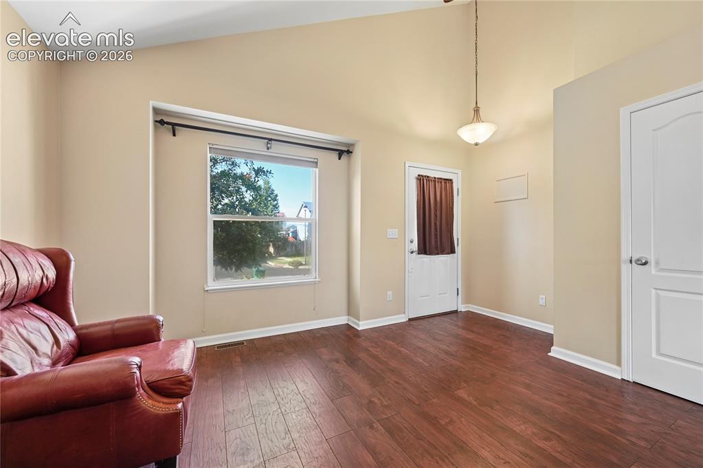 Image 6 of 26: Living Room