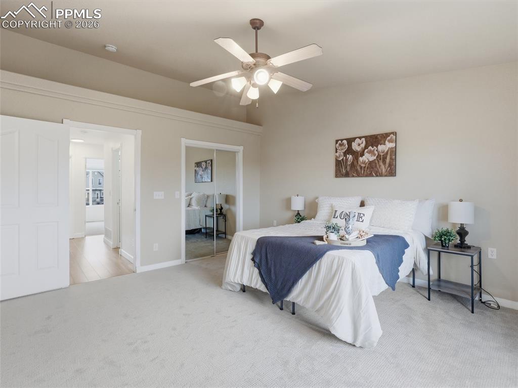 Image 18 of 39: Bedroom