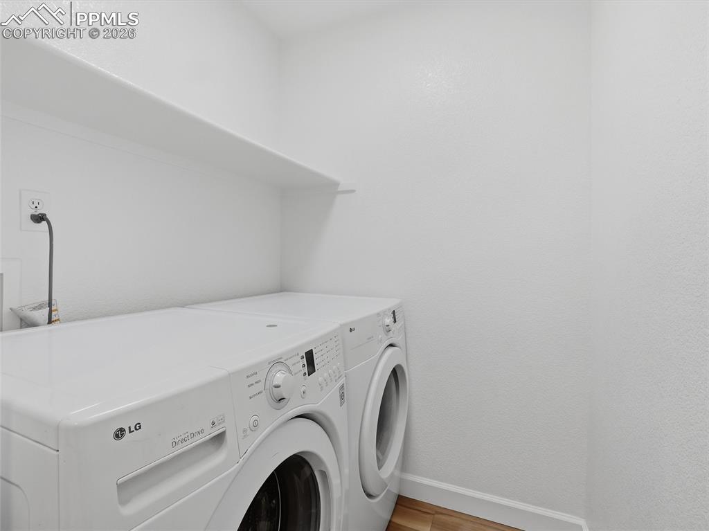 Image 22 of 39: Laundry