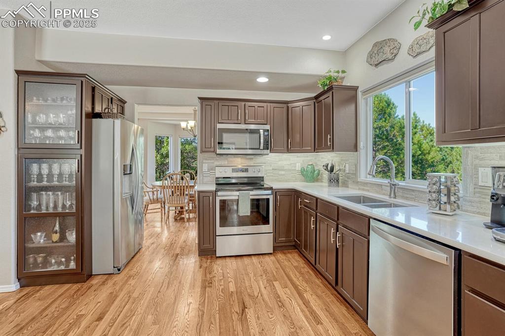 Image 11 of 48: Kitchen