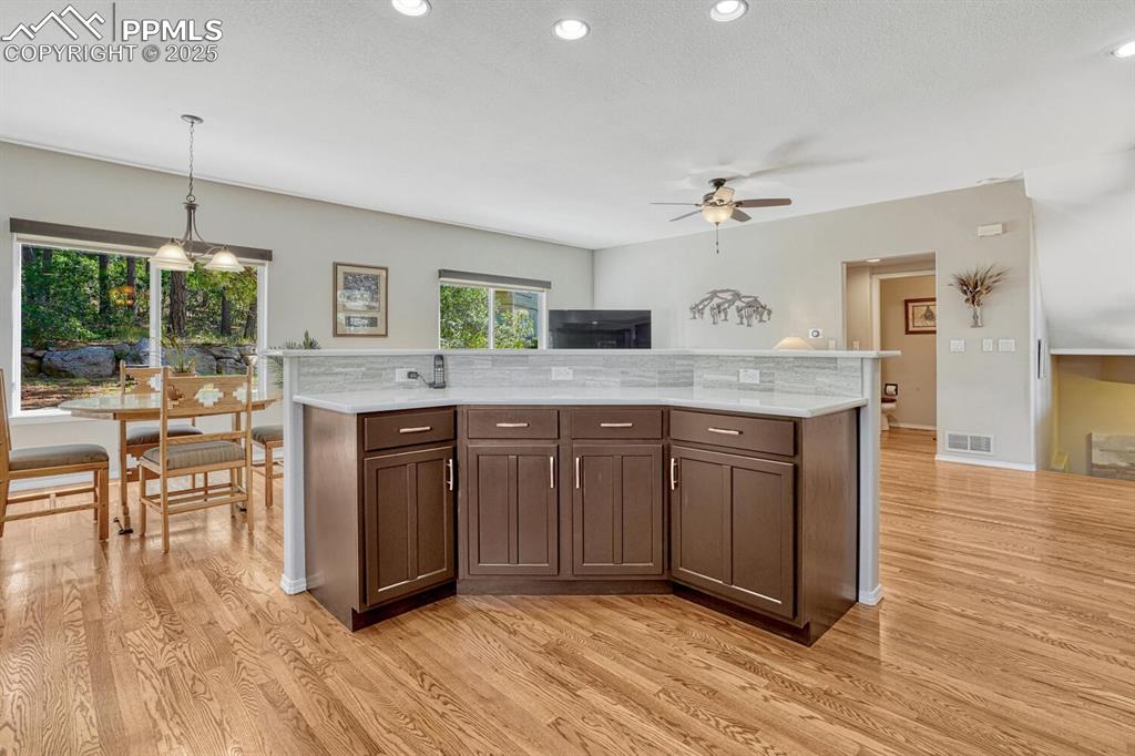 Image 15 of 48: Kitchen