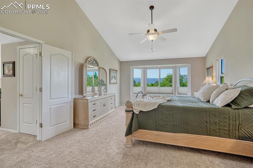 Image 25 of 48: Bedroom