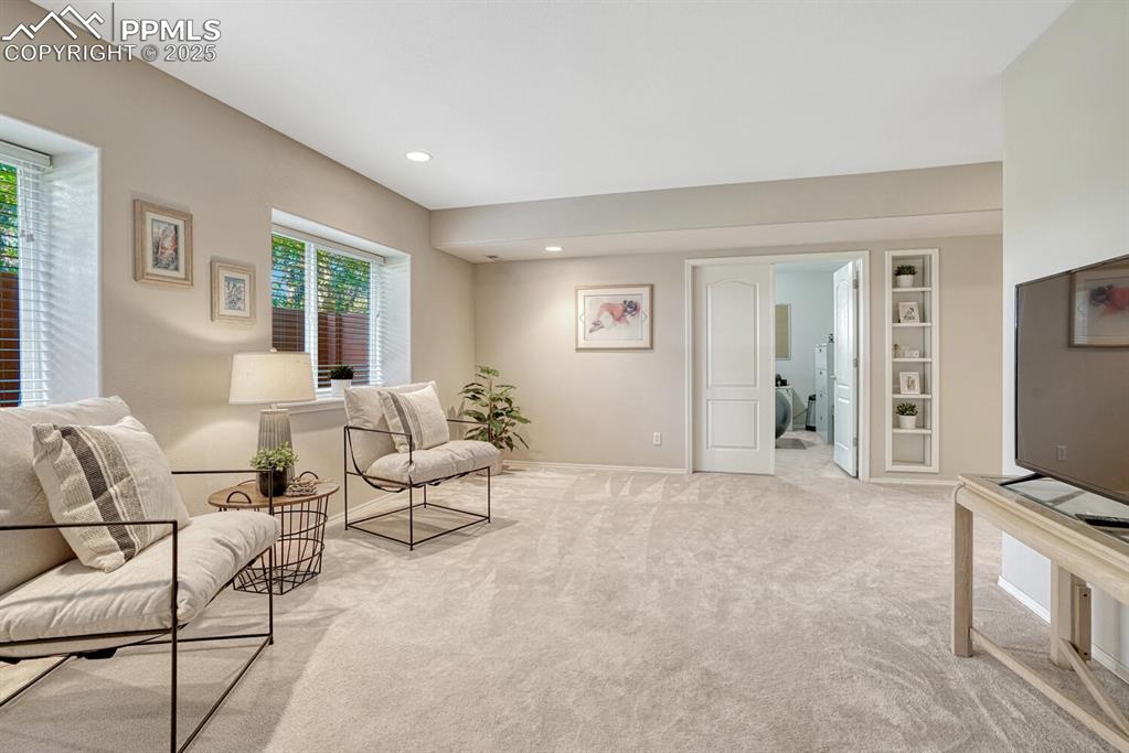 Image 35 of 48: Recreation Room