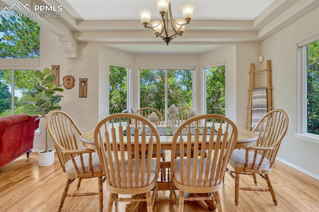 Image 9 of 48: Dining Area