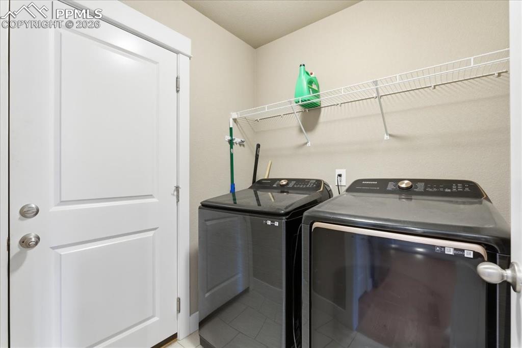 Image 12 of 48: Laundry