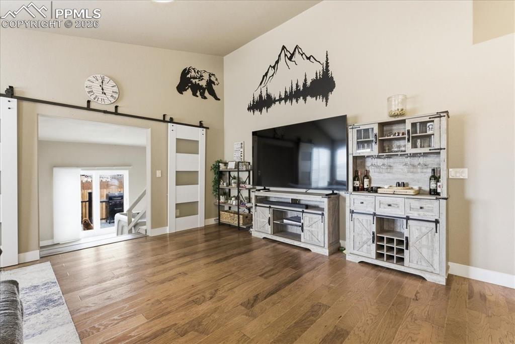 Image 4 of 48: Living Room