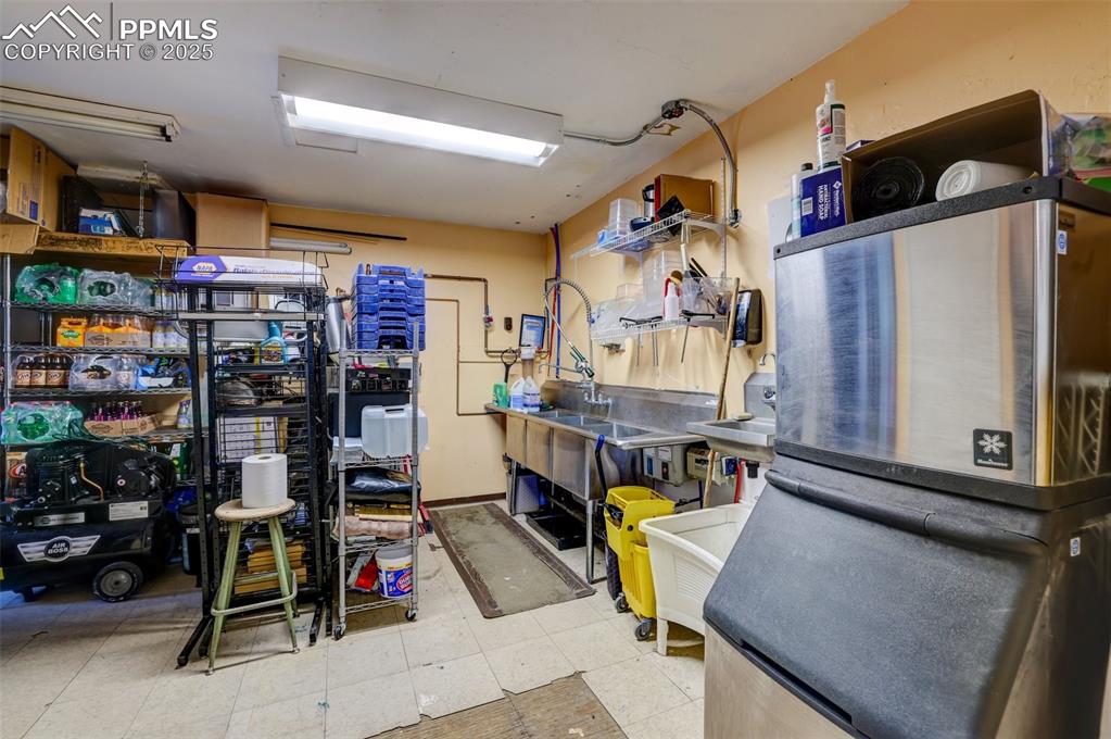 Image 20 of 50: No Description Available