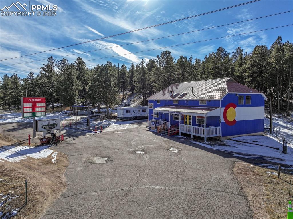 Image 40 of 50: No Description Available