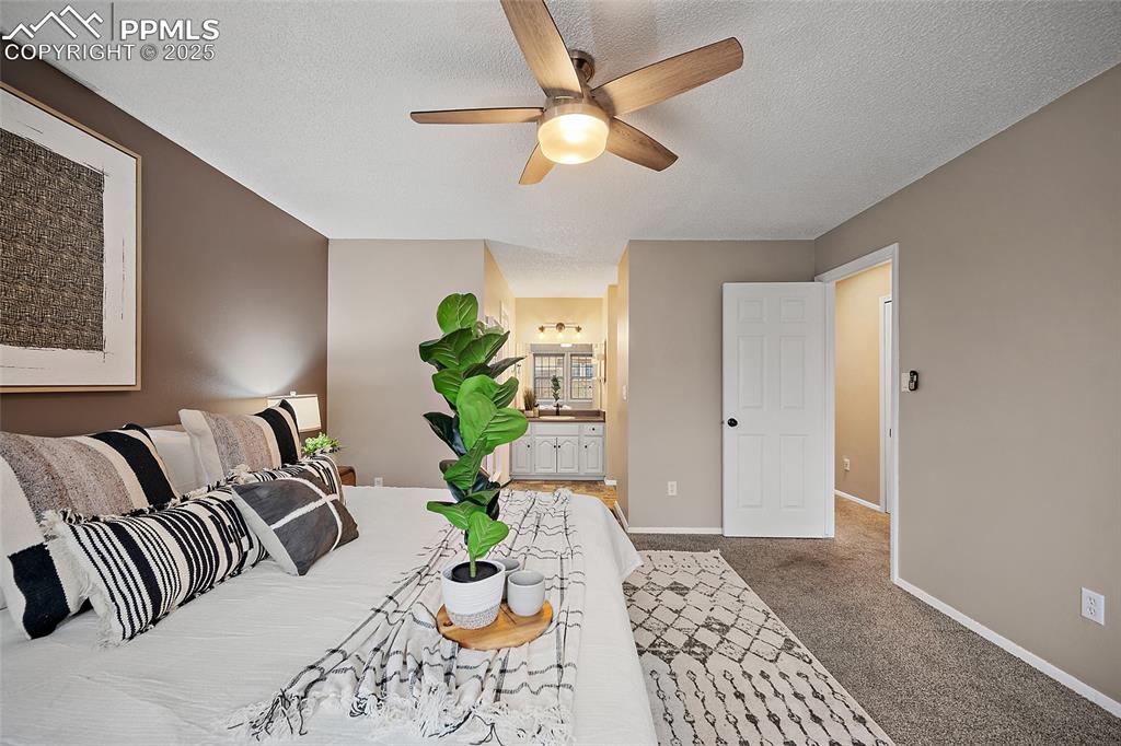 Image 21 of 49: Bedroom