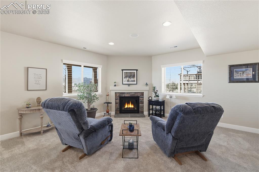 Image 36 of 46: Living Room