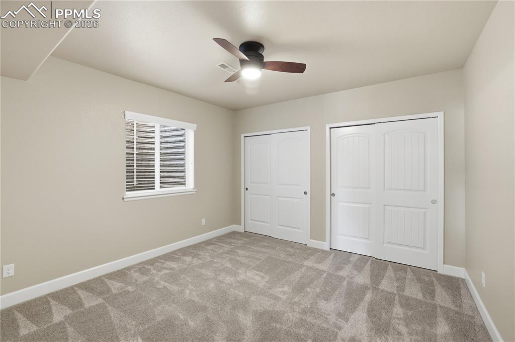 Image 38 of 46: Bedroom