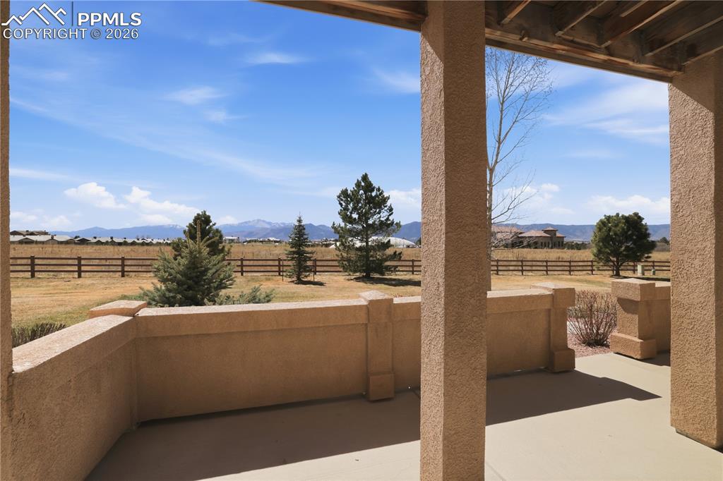 Image 44 of 46: Patio